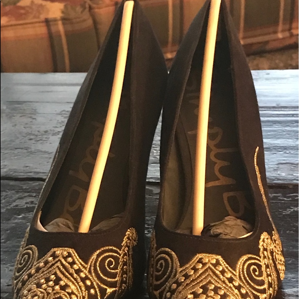 SIMPLY BE EMBROIDERED HEELS 👠 NWOB